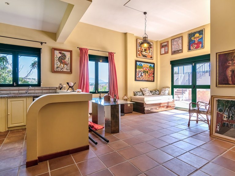 Villa for Sale in Sotogrande, Cadiz 14