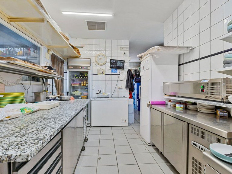 Commercial for Sale in Fuengirola, Malaga 16