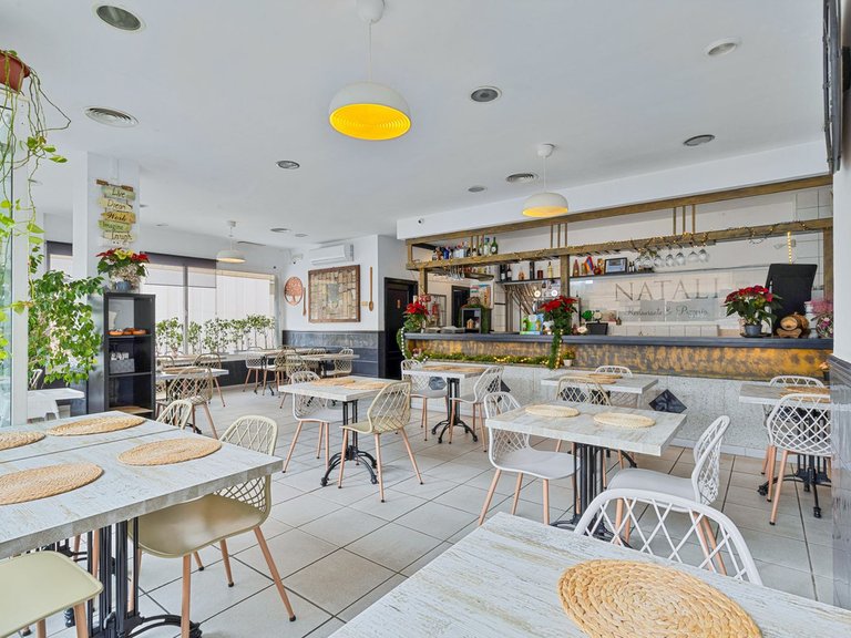 Commercial for Sale in Fuengirola, Malaga 2