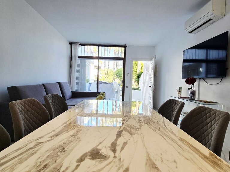 Apartment for Sale in Puerto Banús, Malaga 19