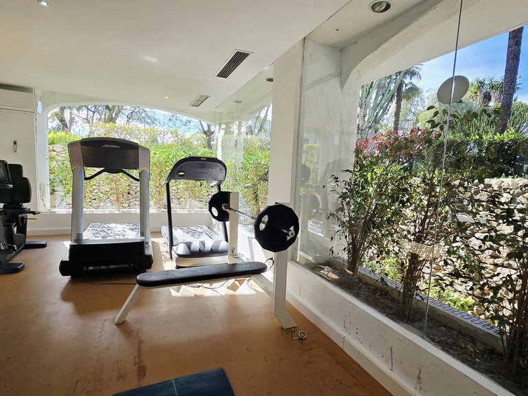 Apartment for Sale in Puerto Banús, Malaga 23