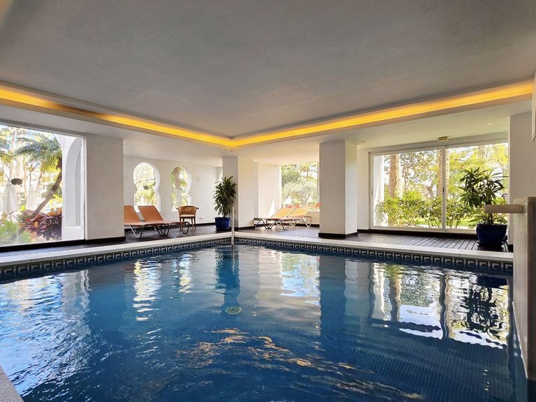 Apartment for Sale in Puerto Banús, Malaga 25
