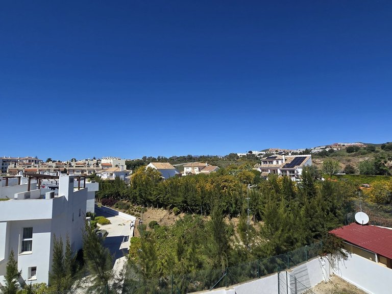 Villa for Sale in Calahonda, Malaga 11