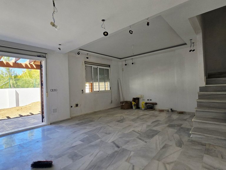 Villa for Sale in Calahonda, Malaga 17