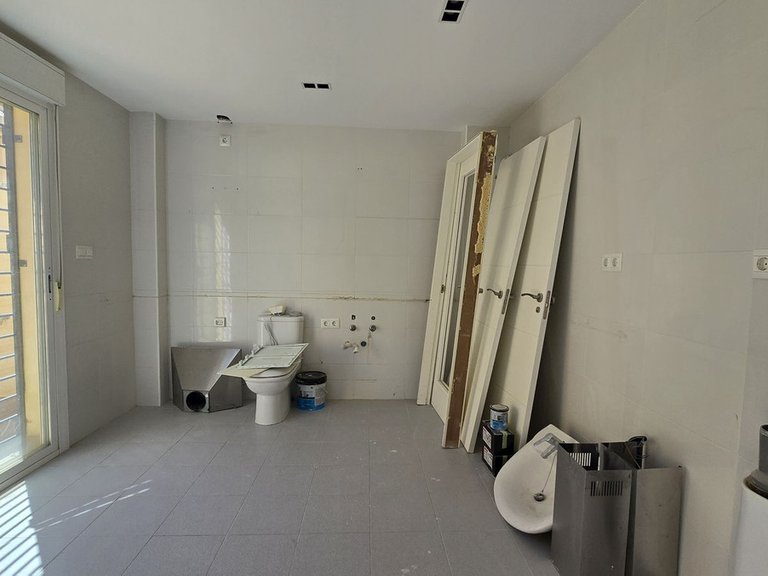 Villa for Sale in Calahonda, Malaga 21