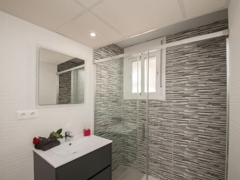 Apartment for Sale in Fuengirola, Malaga 12