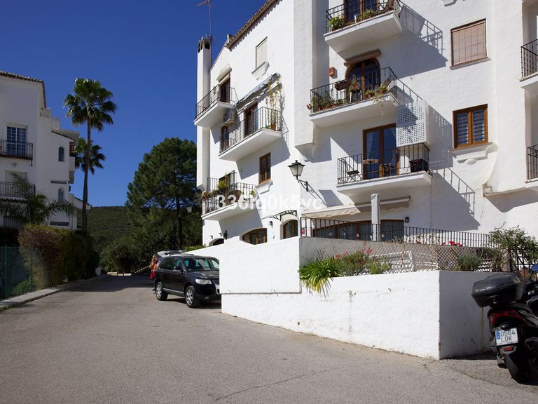 Apartment for Sale in Benahavís, Malaga 7