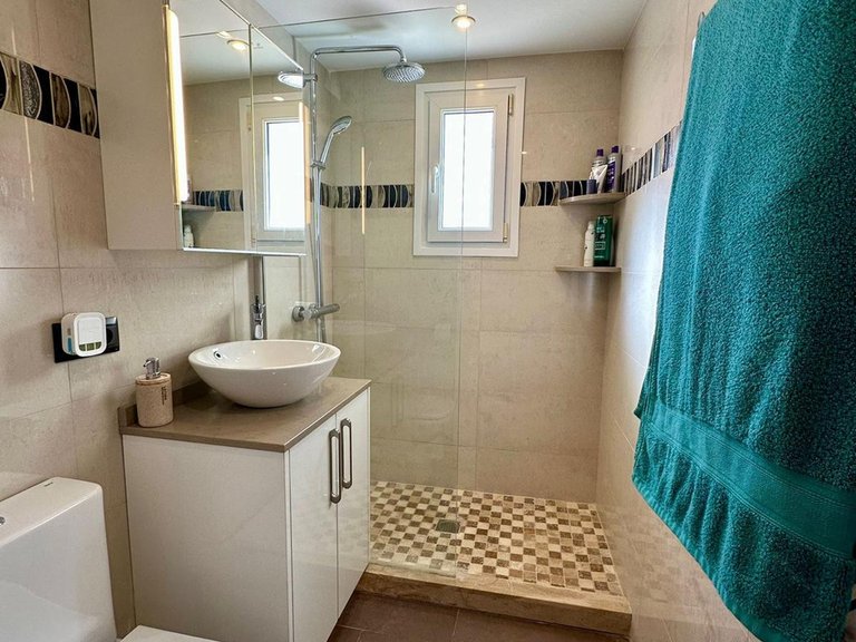 Villa for Sale in Estepona, Malaga 18