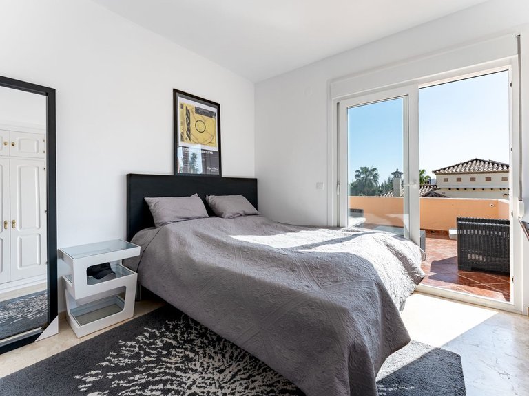 Villa for Sale in La Capellania, Malaga 19