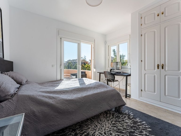 Villa for Sale in La Capellania, Malaga 21