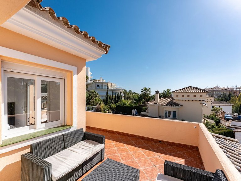 Villa for Sale in La Capellania, Malaga 26