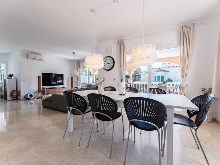 Villa for Sale in La Capellania, Malaga 29