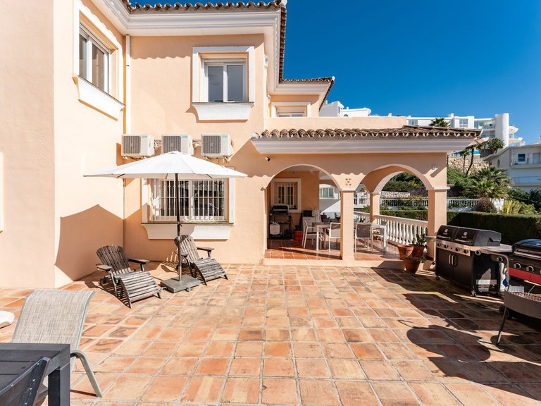 Villa for Sale in La Capellania, Malaga 3
