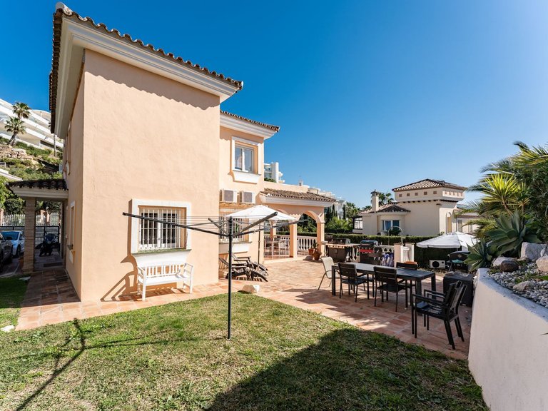 Villa for Sale in La Capellania, Malaga 37