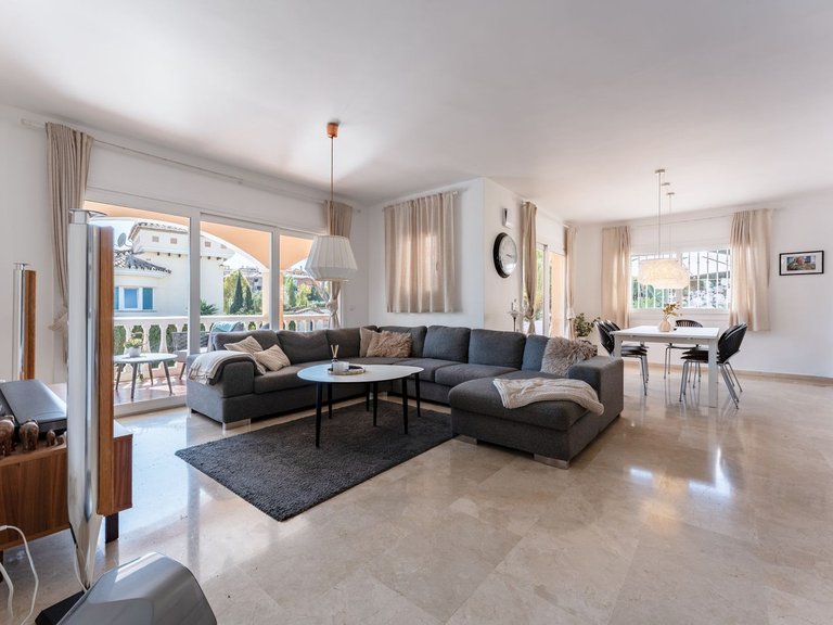 Villa for Sale in La Capellania, Malaga 8