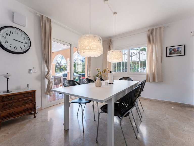 Villa for Sale in La Capellania, Malaga 9
