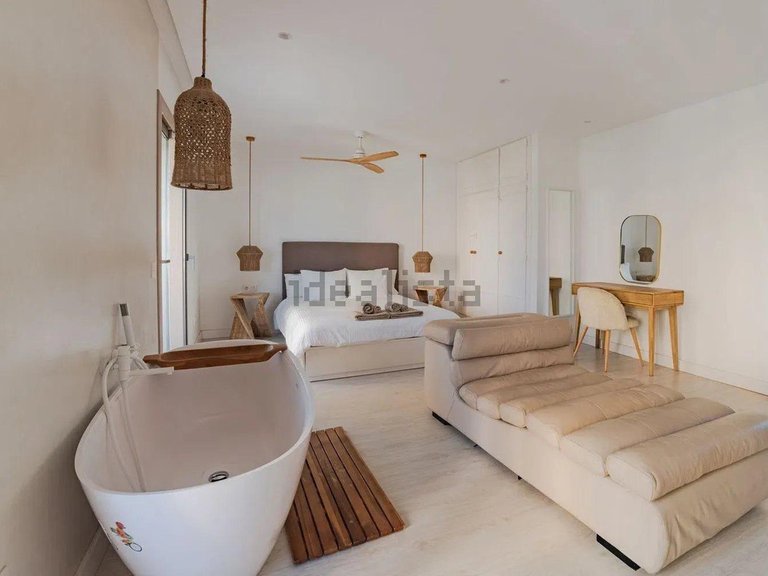 Villa for Sale in Torremolinos, Malaga 11
