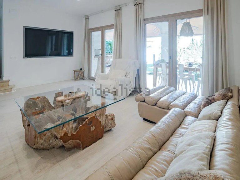 Villa for Sale in Torremolinos, Malaga 7