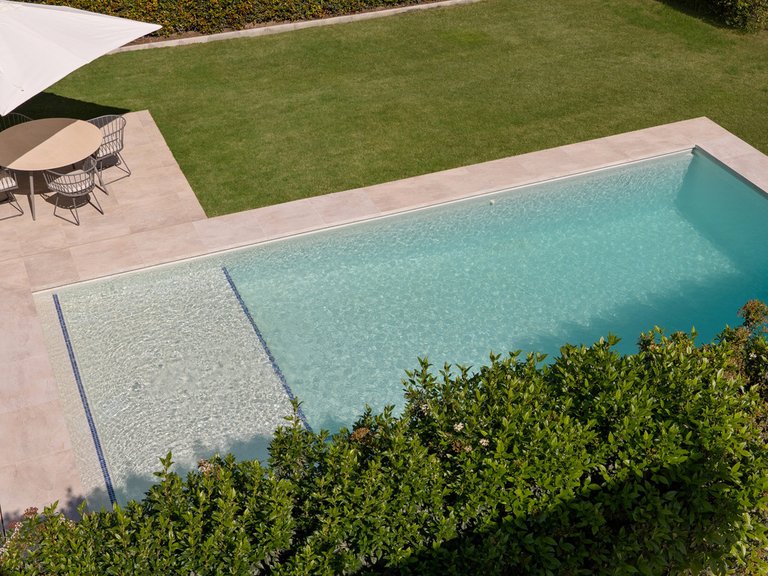 Villa for Sale in Las Brisas, Malaga 13