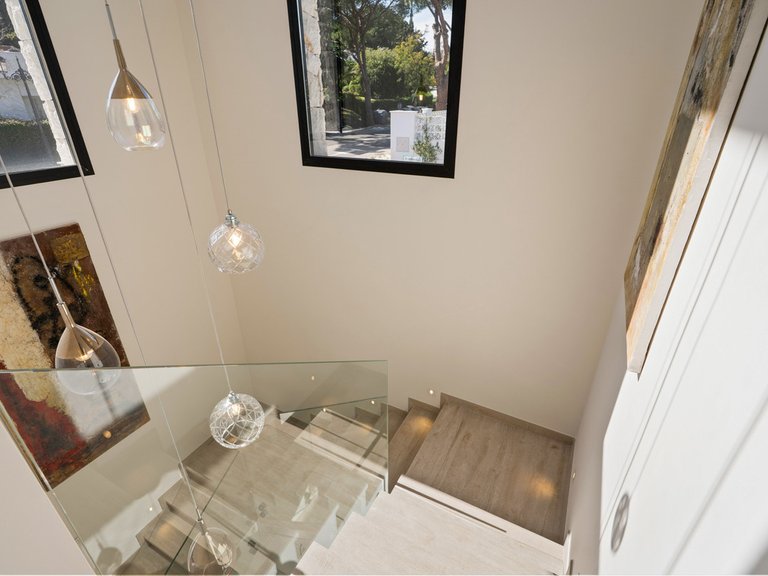 Villa for Sale in Las Brisas, Malaga 26