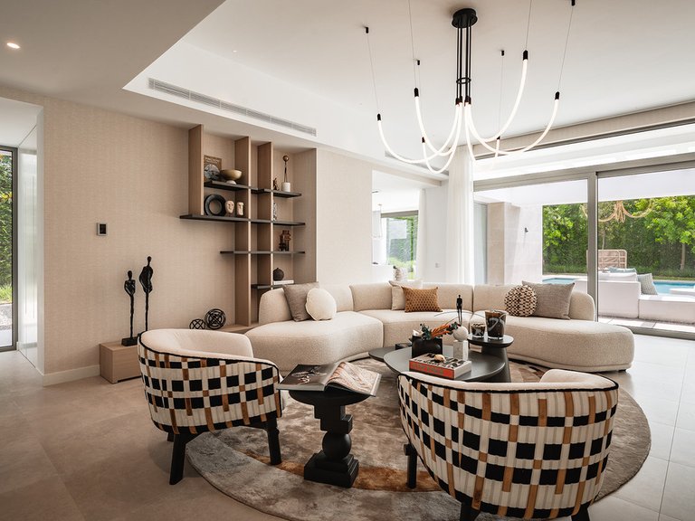 Villa for Sale in Costa del Sol El Paraiso, Malaga 10