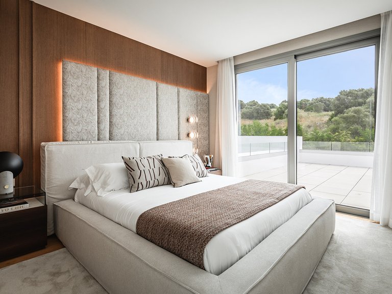 Villa for Sale in Costa del Sol El Paraiso, Malaga 21