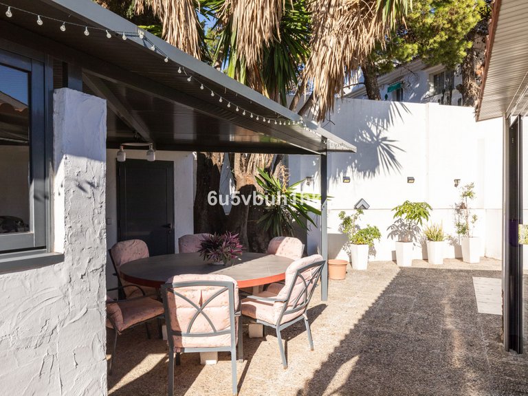 Villa for Sale in Torremolinos, Malaga 11