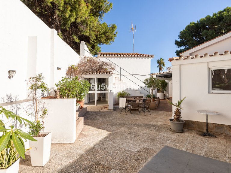 Villa for Sale in Torremolinos, Malaga 26