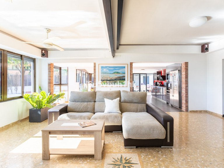 Villa for Sale in Torremolinos, Malaga 5