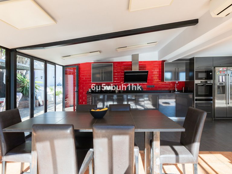 Villa for Sale in Torremolinos, Malaga 9