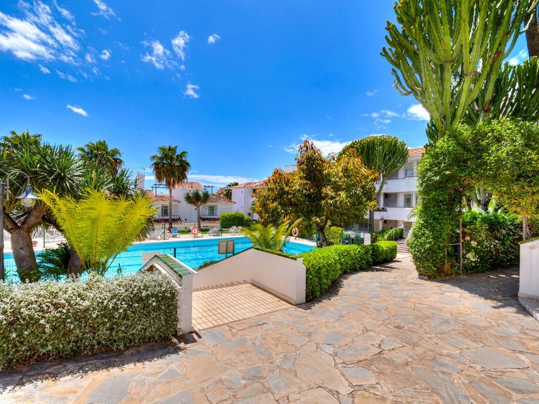 Apartment for Sale in Los Pacos, Malaga 14