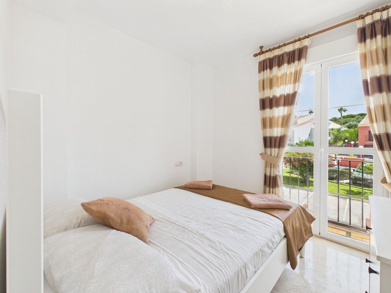 Villa for Sale in La Duquesa, Malaga 15