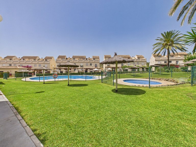 Villa for Sale in La Duquesa, Malaga 32