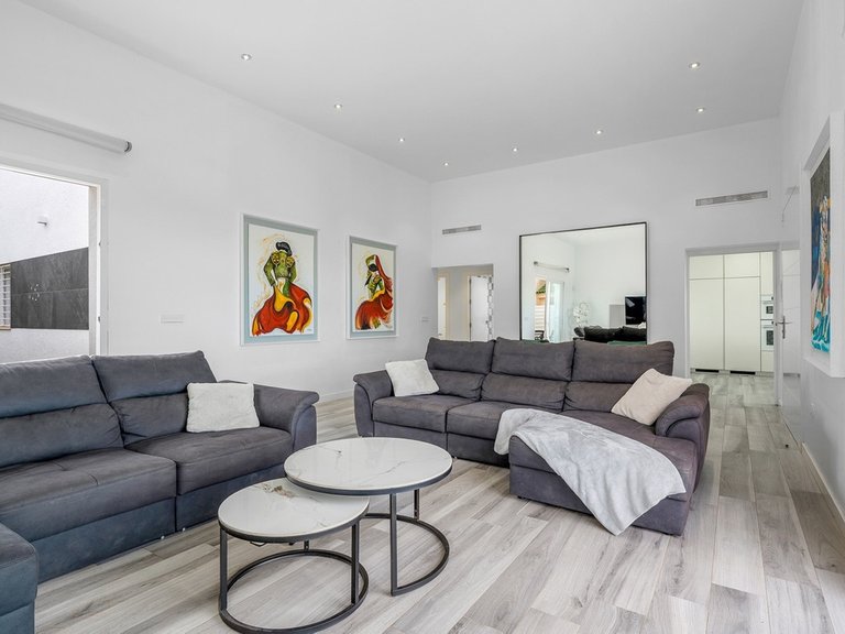Villa for Sale in Algorfa, Alicante 19