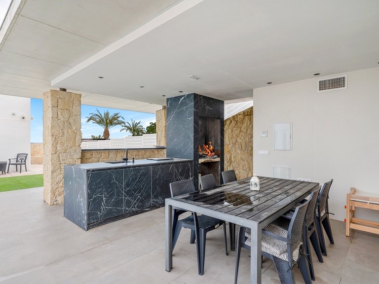 Villa for Sale in Algorfa, Alicante 20