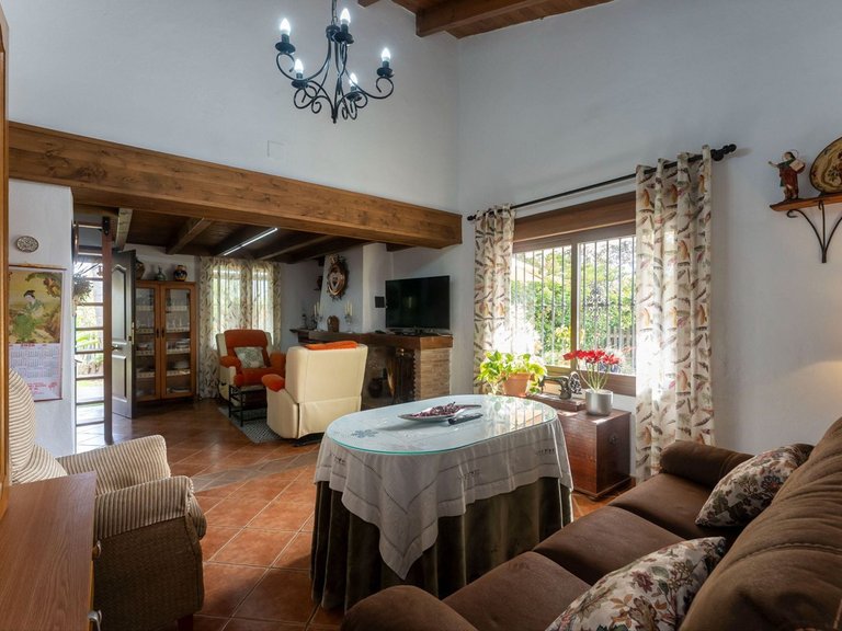 Villa for Sale in Coín, Malaga 3