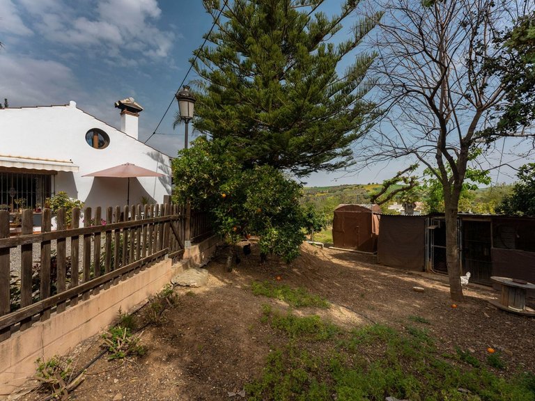 Villa for Sale in Coín, Malaga 40