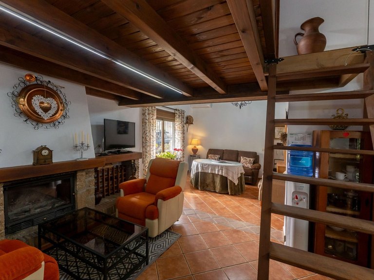 Villa for Sale in Coín, Malaga 9