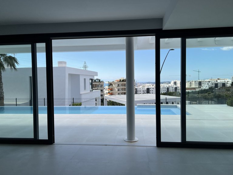Villa for Sale in Fuengirola, Malaga 4