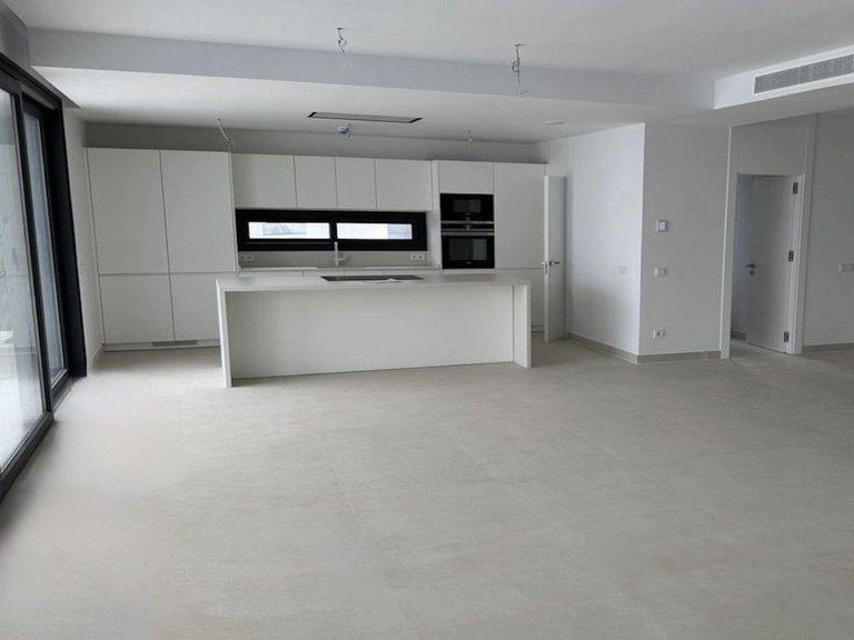 Villa for Sale in Fuengirola, Malaga 9