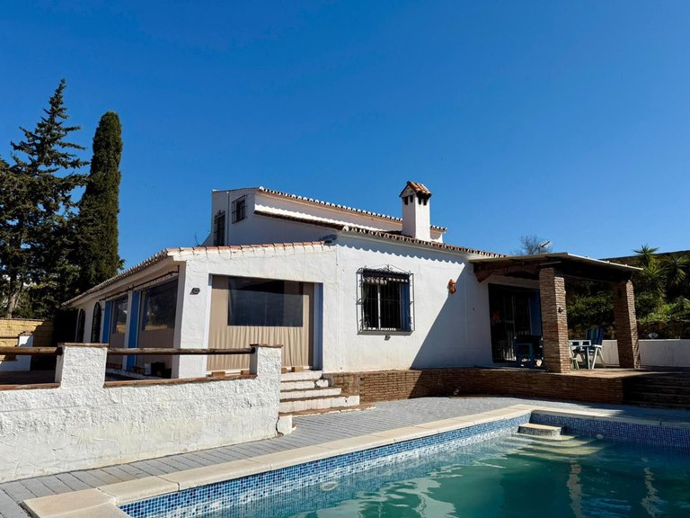 Villa for Sale in Valle Romano, Malaga 1