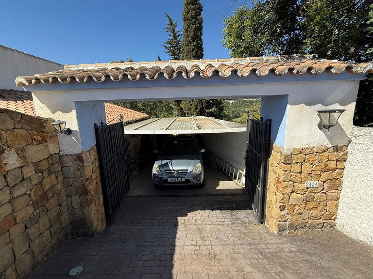Villa for Sale in Valle Romano, Malaga 6