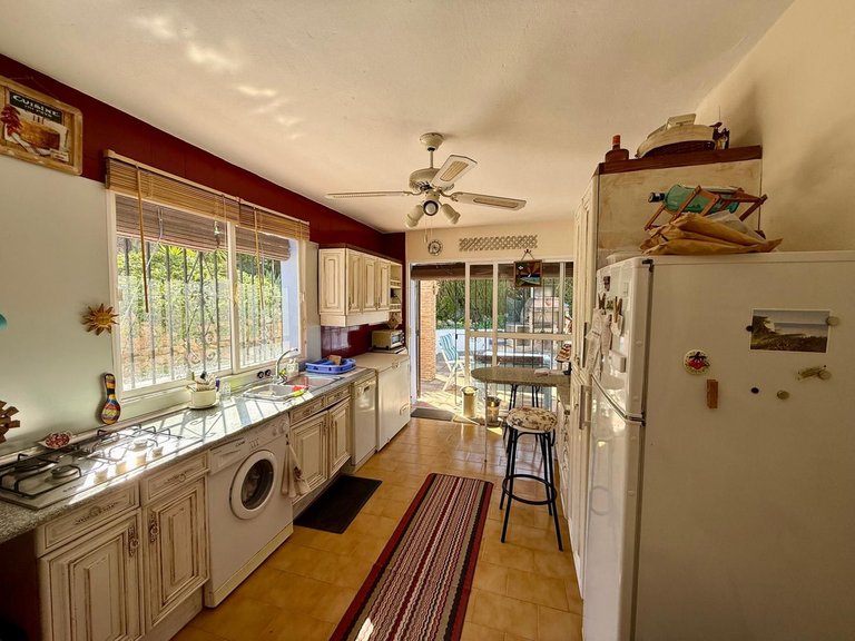 Villa for Sale in Valle Romano, Malaga 8