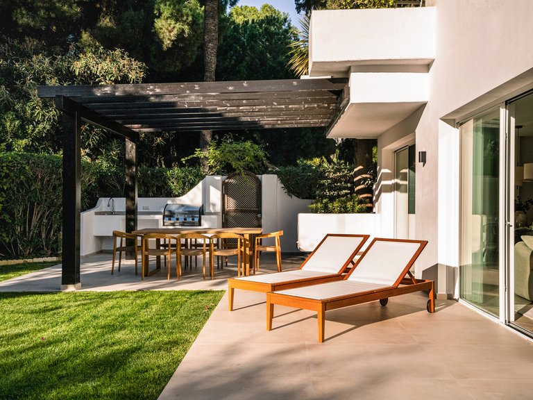Apartment for Sale in The Golden Mile, Malaga 12