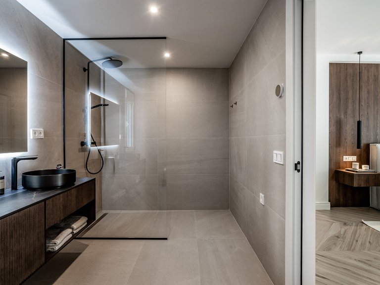Apartment for Sale in The Golden Mile, Malaga 17