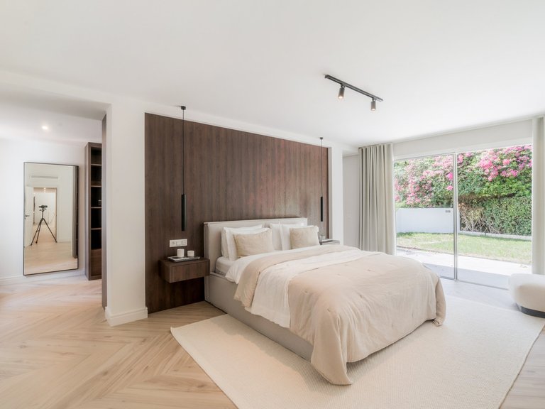 Apartment for Sale in The Golden Mile, Malaga 3