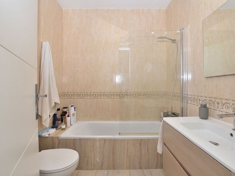 Penthouse for Sale in Benalmadena Pueblo, Malaga 17