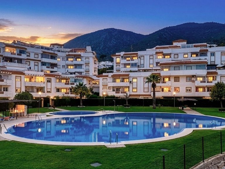 Penthouse for Sale in Benalmadena Pueblo, Malaga 31