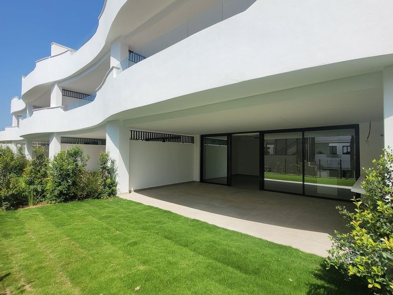 Apartment for Sale in Inland Bel Air, Malaga 1