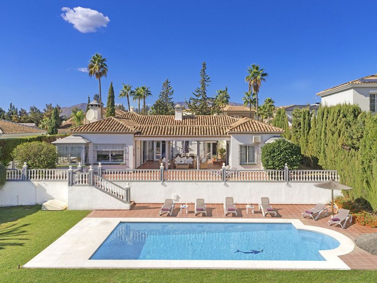 Villa for Sale in Mijas Golf, Malaga 1